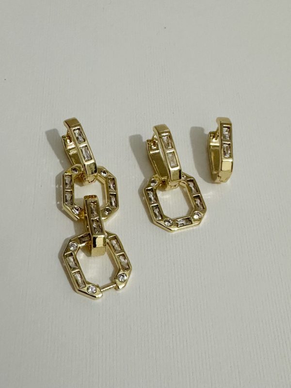 Çift Halka Üçlü Baget Taşlı Gold Küpe