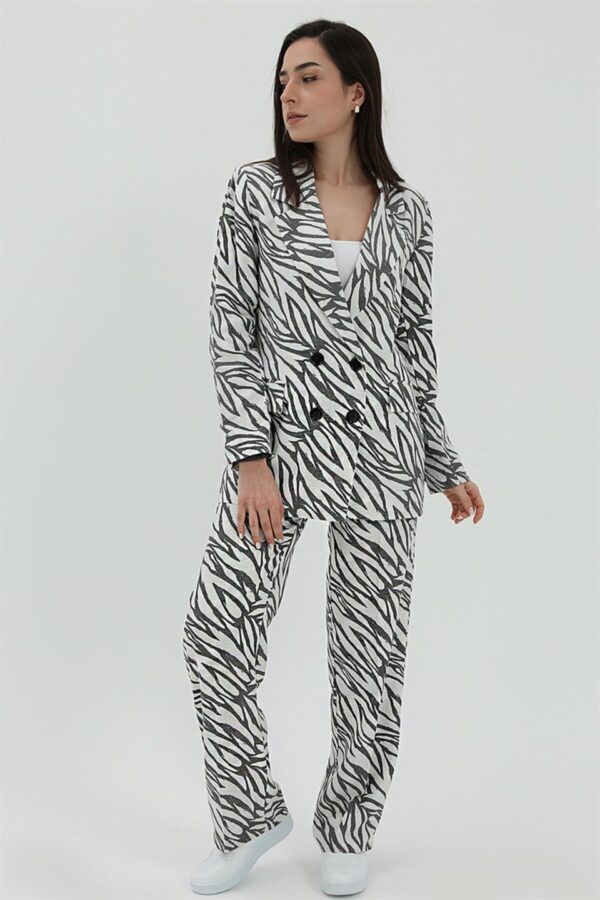 Zebra Desenli Keten Takım - Siyah